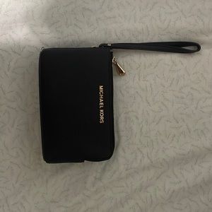 Michael Kors Wristlet Wallet